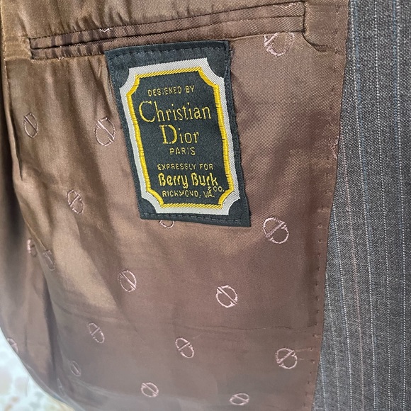 Christian Dior 2 PC Grey Suit - Size 43R - Picture 9 of 11